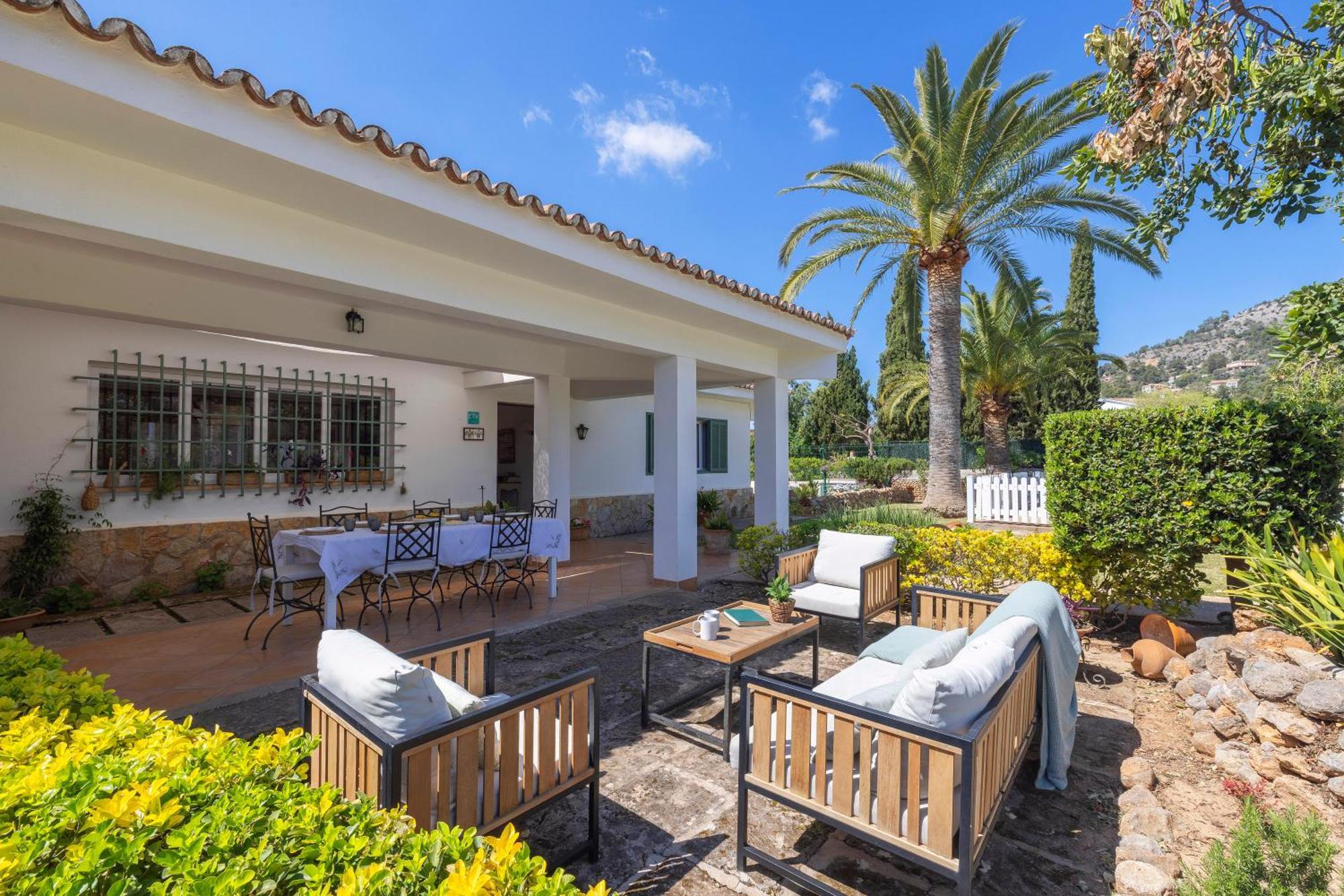 Ideal House For Two Families With Pool And Barbecue Plamanyola Eksteriør bilde