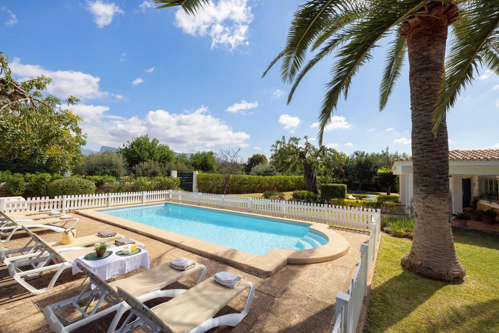 Ideal House For Two Families With Pool And Barbecue Plamanyola Eksteriør bilde