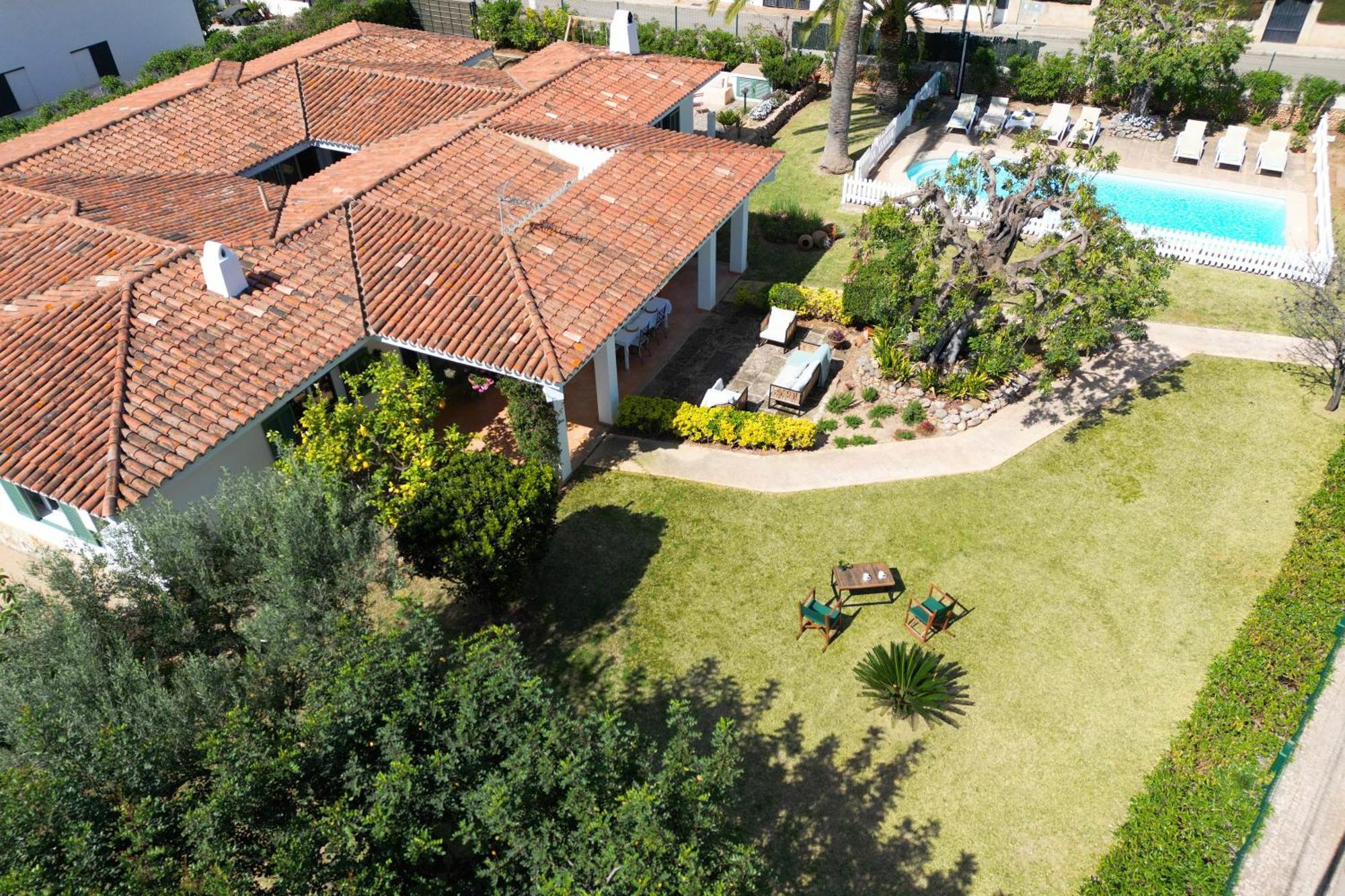 Ideal House For Two Families With Pool And Barbecue Plamanyola Eksteriør bilde