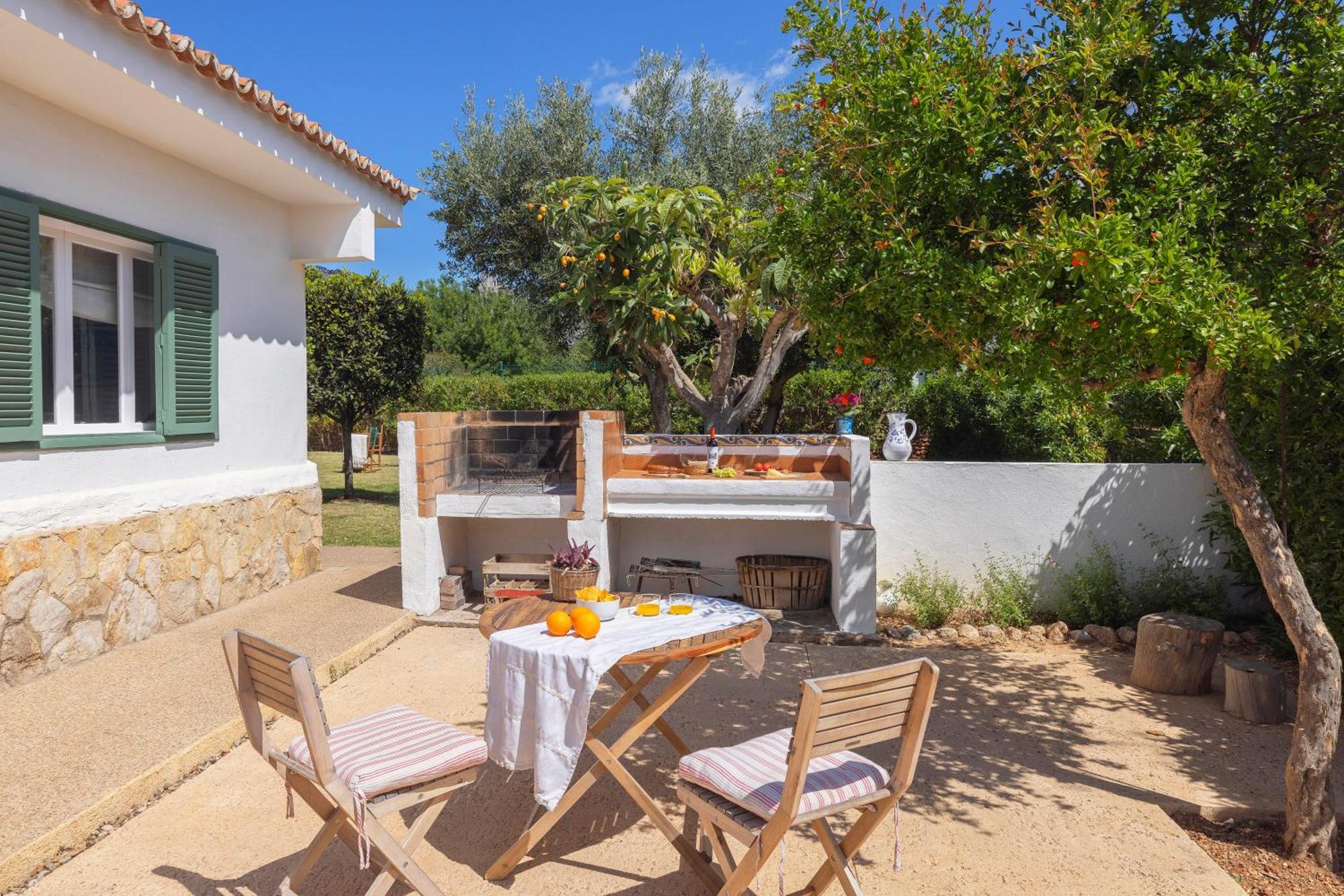 Ideal House For Two Families With Pool And Barbecue Plamanyola Eksteriør bilde