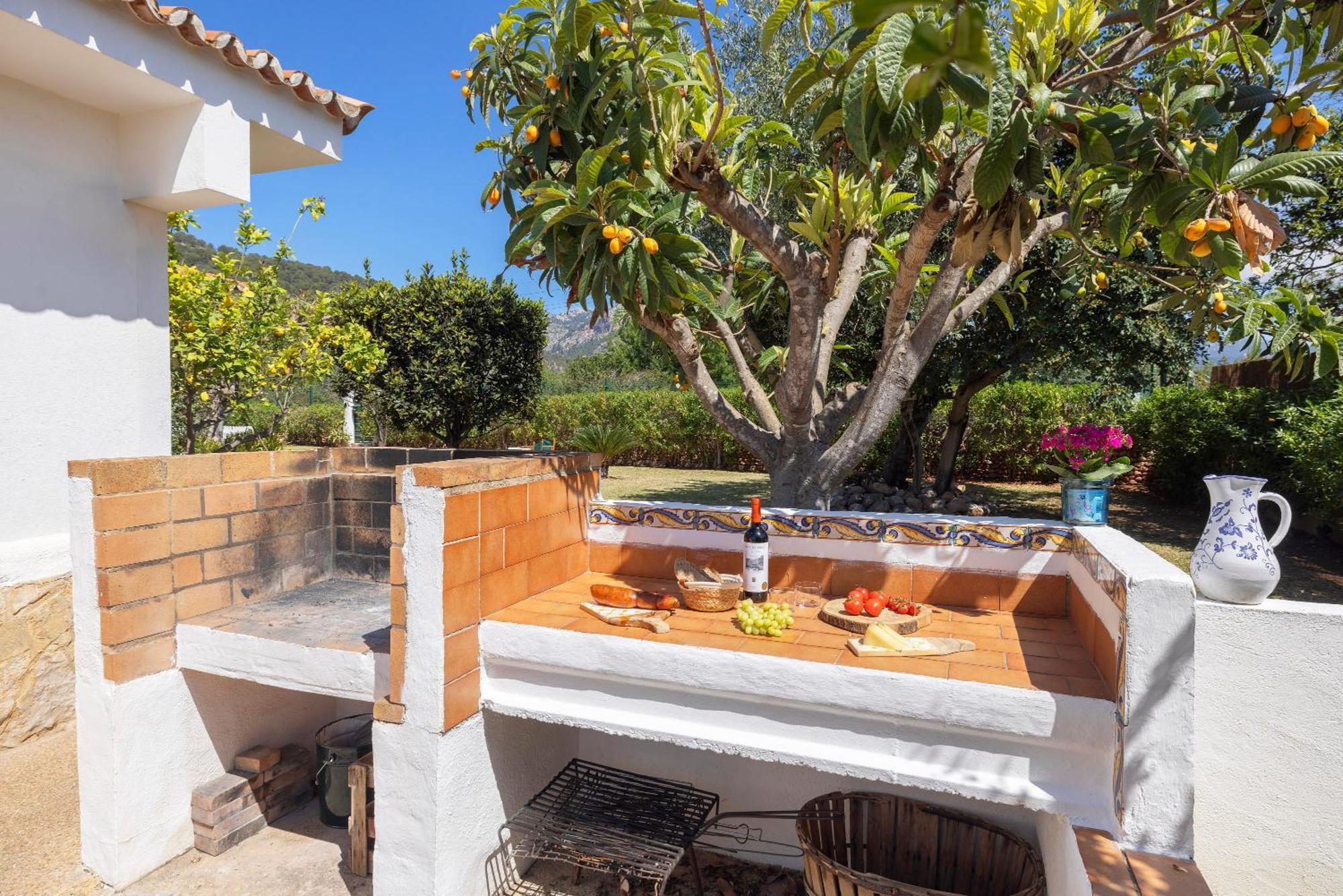 Ideal House For Two Families With Pool And Barbecue Plamanyola Eksteriør bilde