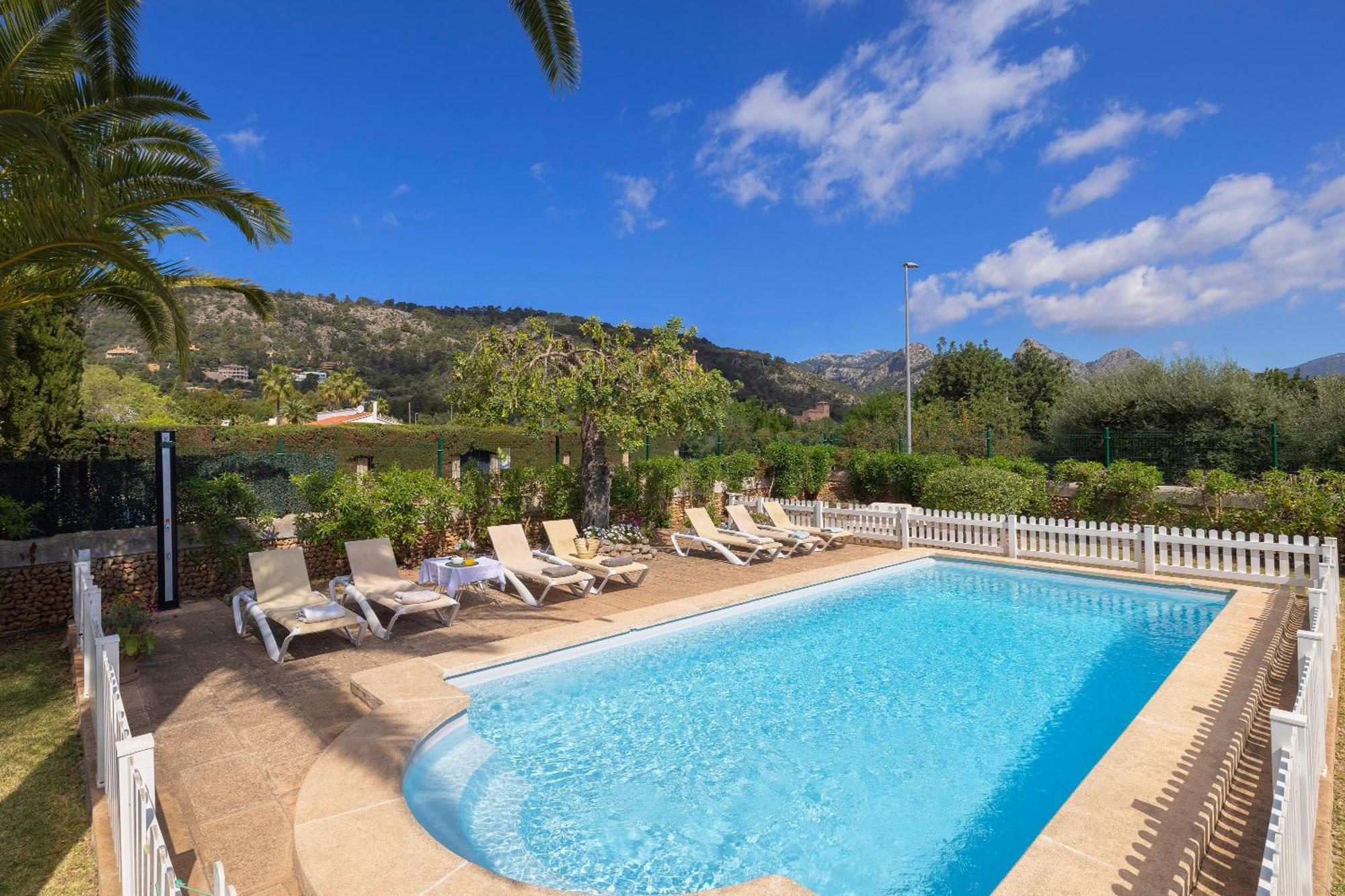 Ideal House For Two Families With Pool And Barbecue Plamanyola Eksteriør bilde
