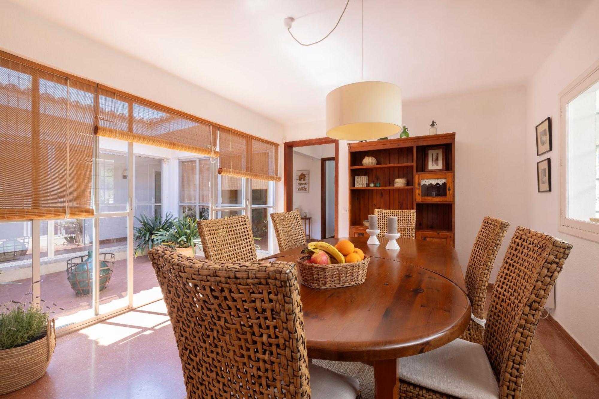 Ideal House For Two Families With Pool And Barbecue Plamanyola Eksteriør bilde