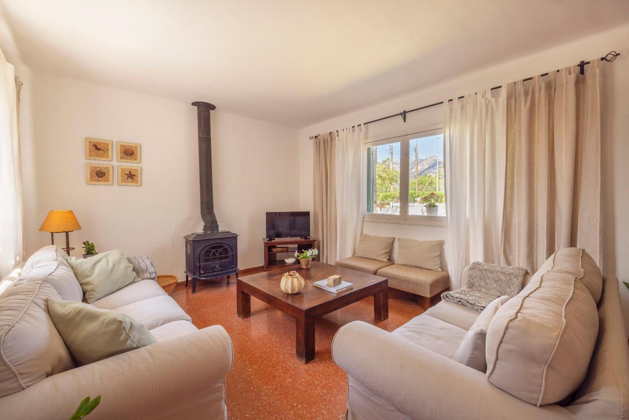 Ideal House For Two Families With Pool And Barbecue Plamanyola Eksteriør bilde